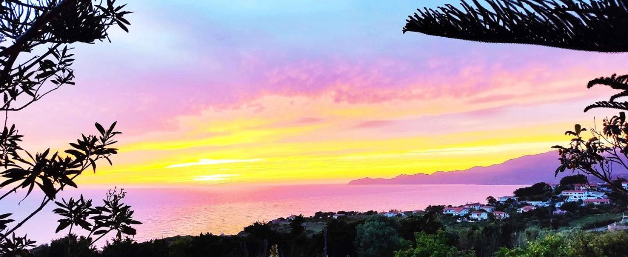 La Dolce Vista Lägenhet Magomadas Exteriör bild
